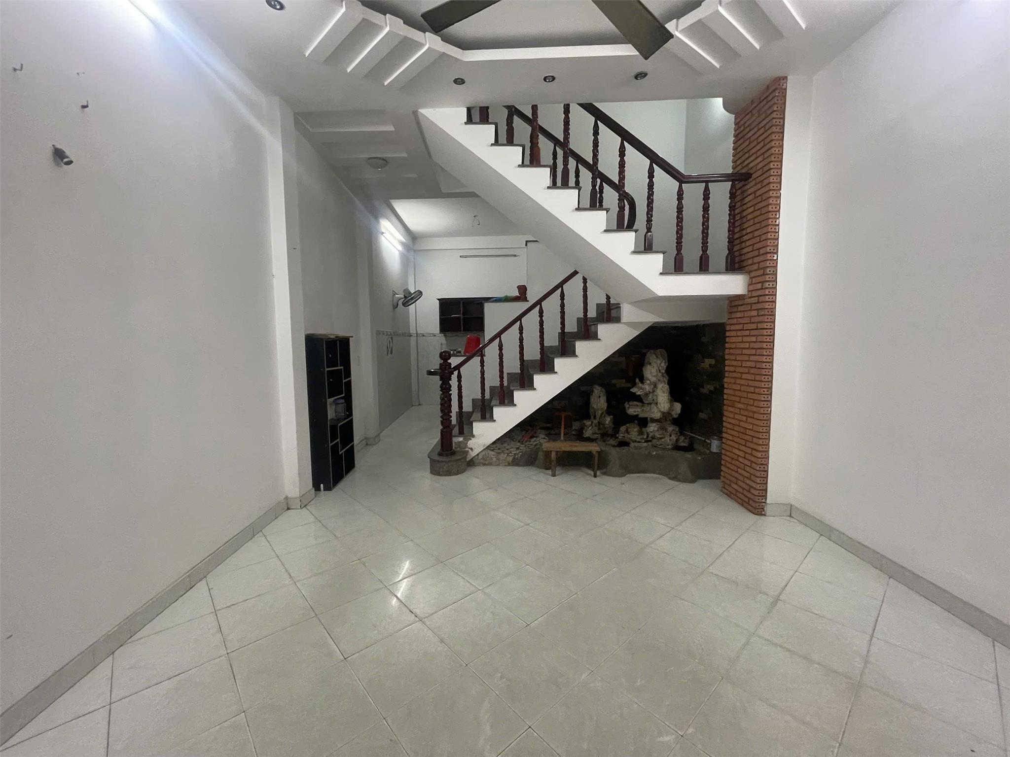 Bán Nhà Gò Vấp, nhà 4 Tầng Đẹp, Hẻm Xe Hơi Dương Quảng Hàm ,P5, Gò Vấp , 50m² ,5PN, chỉ  6.7 Tỷ TL - Ảnh 1